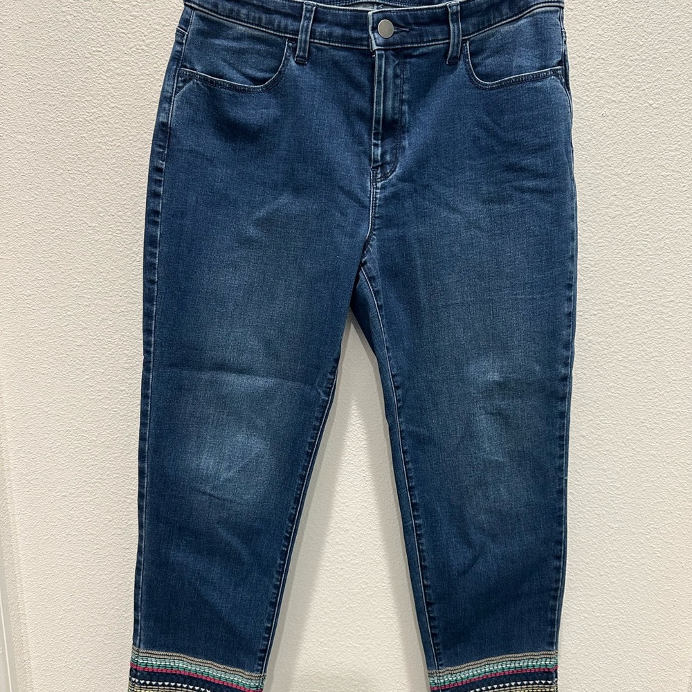 Chico's Perfect Stretch Girlfriend Slim Leg Ankle Jeans with Embroidered Hem